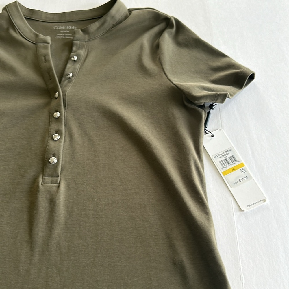 Calvin Klein Short Sleeve Top, Size Medium NWT